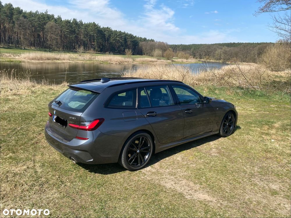 BMW Seria 3 318i - 5