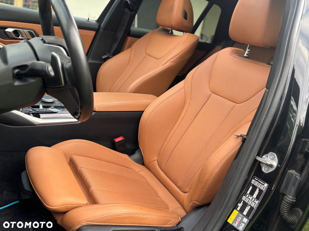 BMW Seria 3 320e Luxury Line sport - 21