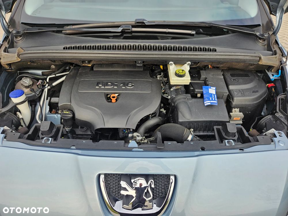 Peugeot 5008 2.0 HDi Premium - 23