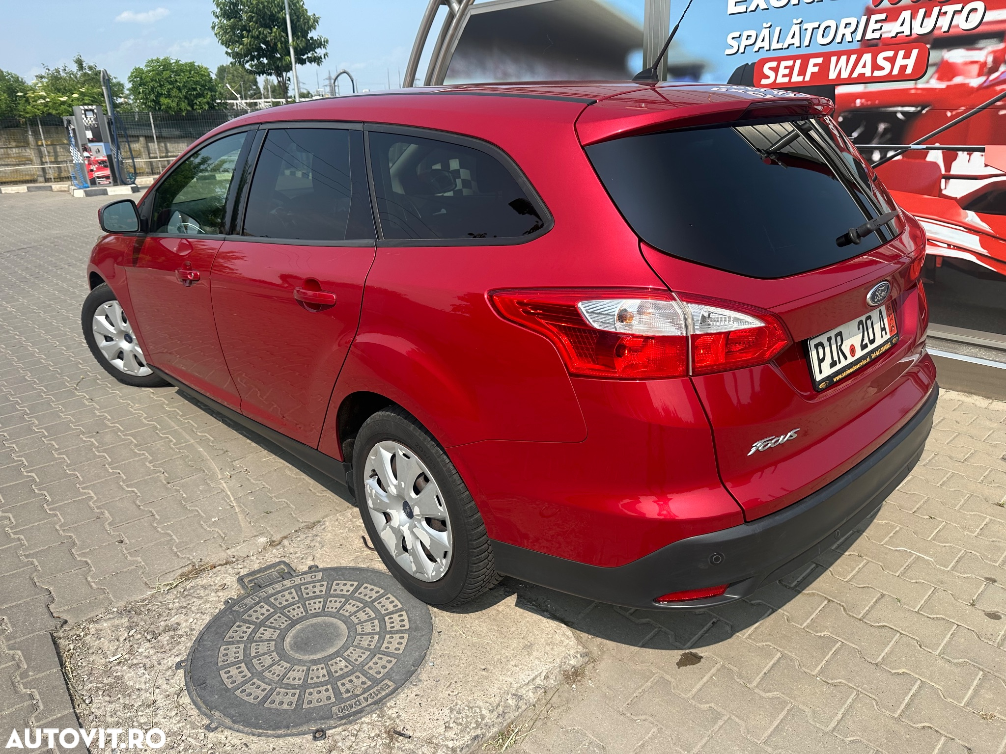 Ford Focus Turnier 1.0 EcoBoost Start-Stopp-System SYNC Edition - 4