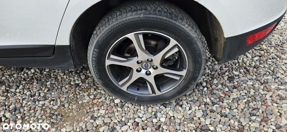 Volvo XC 60 D5 AWD Geartronic Summum - 21