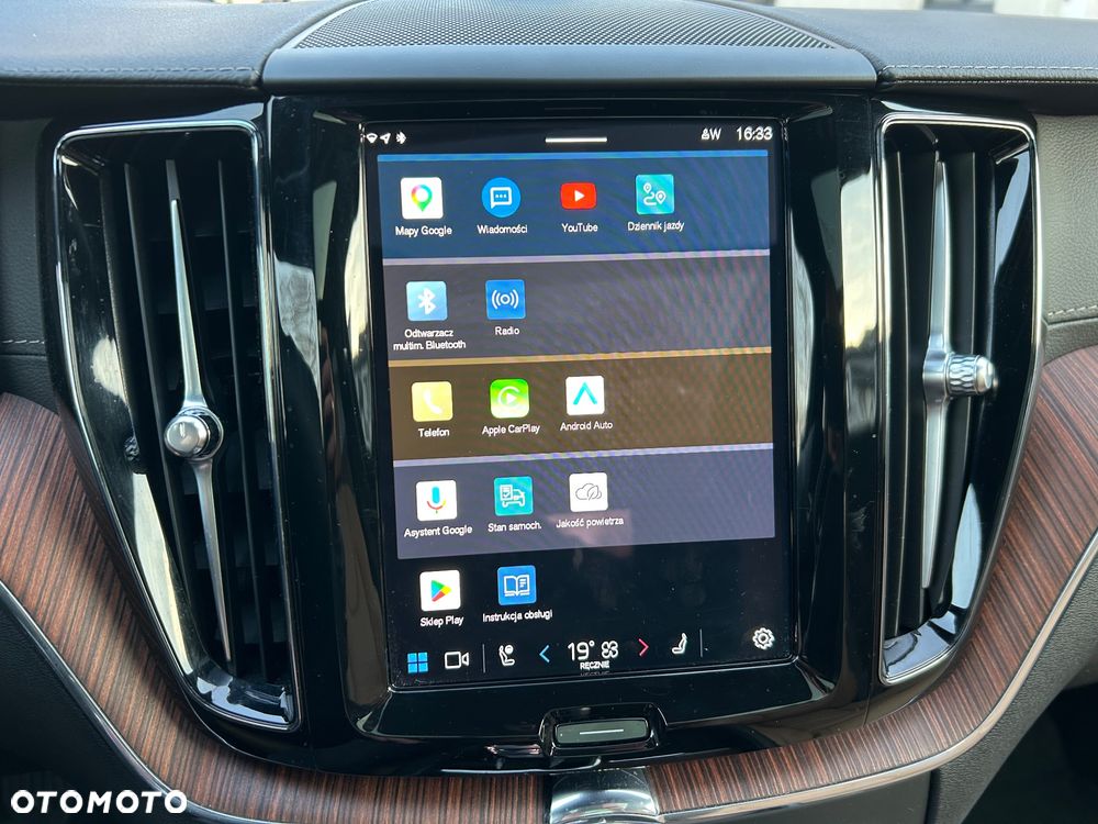 Volvo XC 60 T8 Plug-In Hybrid AWD R-Design - 26