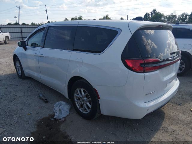 Chrysler Pacifica - 3