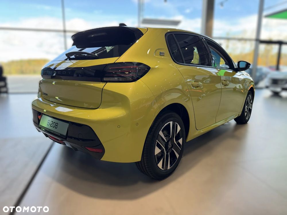 Peugeot 208 e-208 50kWh Allure - 8