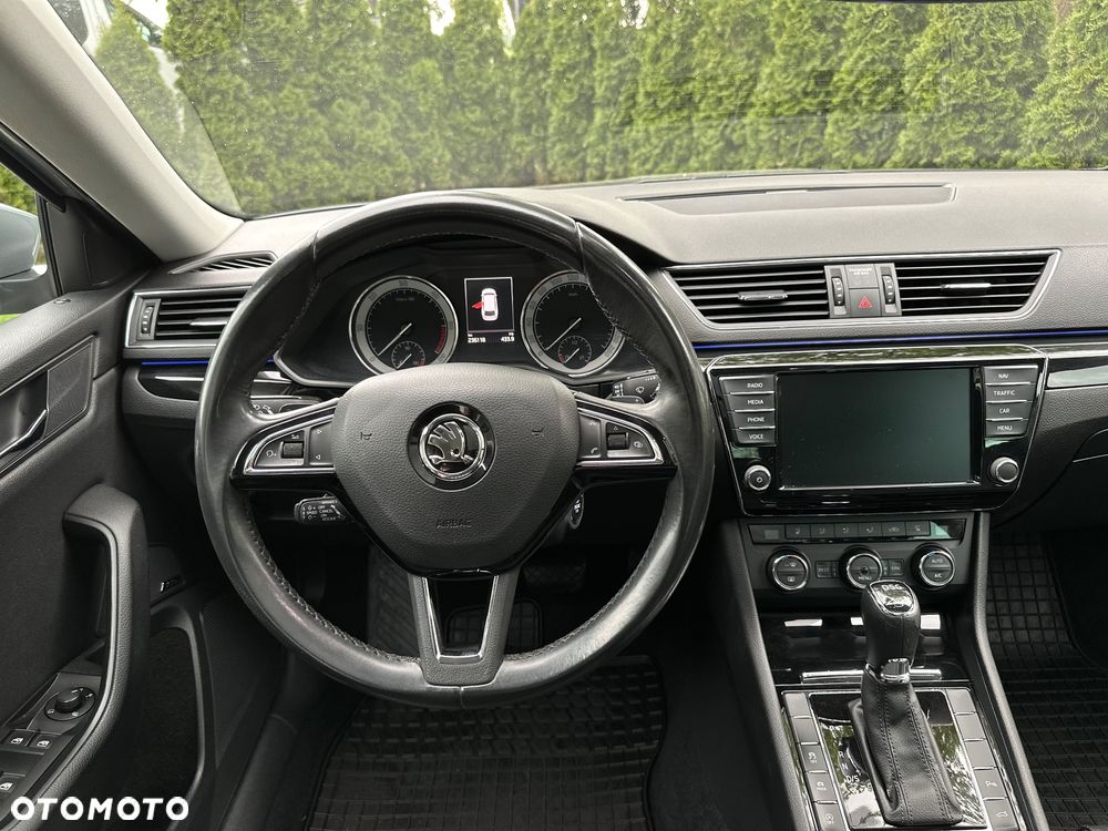 Skoda Superb 2.0 TDI DSG L&K - 12