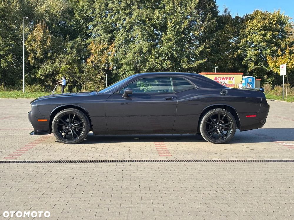 Dodge Challenger 3.6 SXT - 3