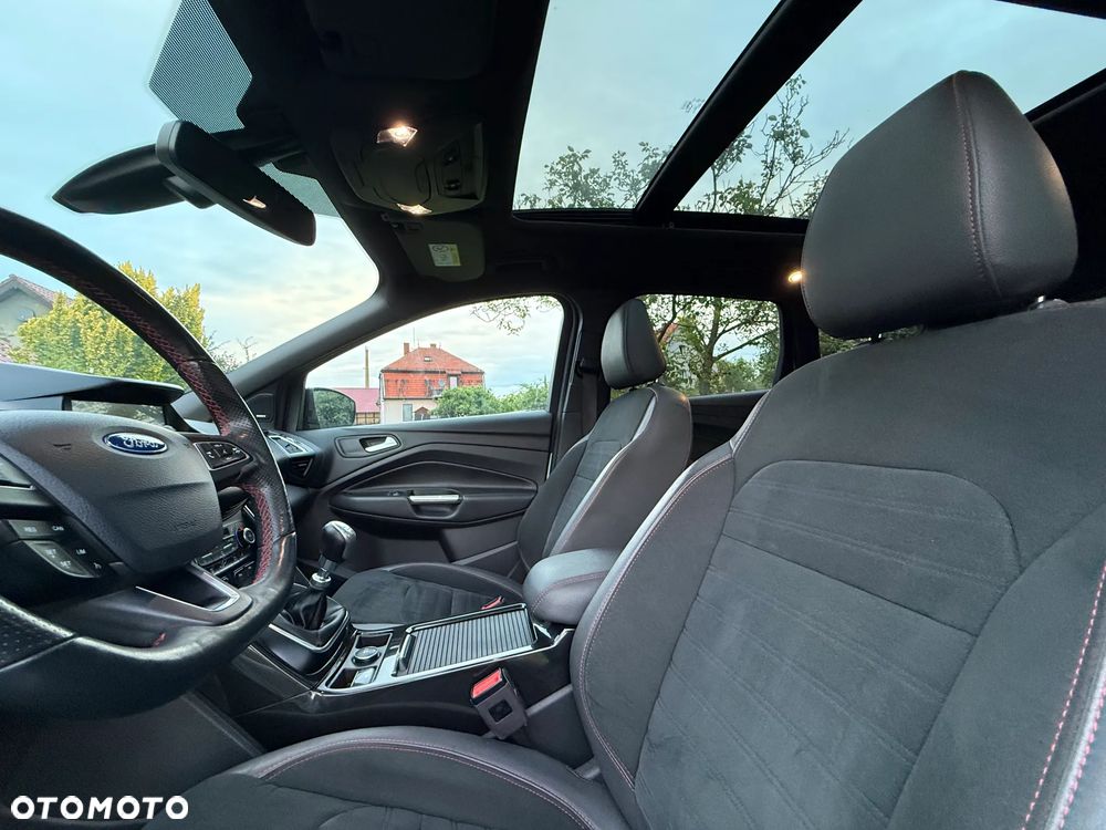Ford Kuga 1.5 EcoBoost FWD ST-Line - 19