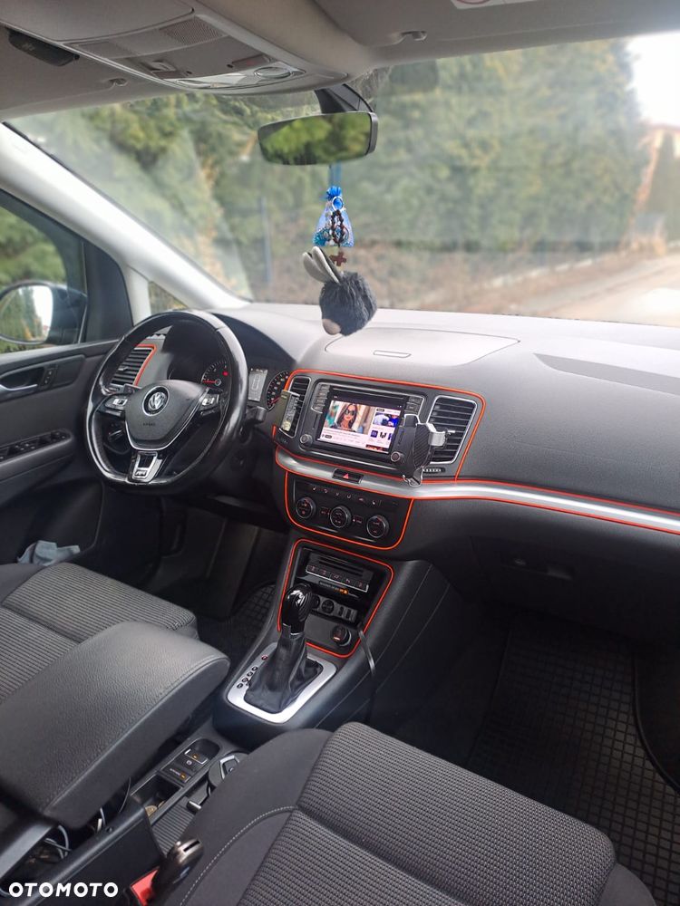 Volkswagen Sharan 2.0 TDI DSG (BlueMotion Technology) Highline - 20