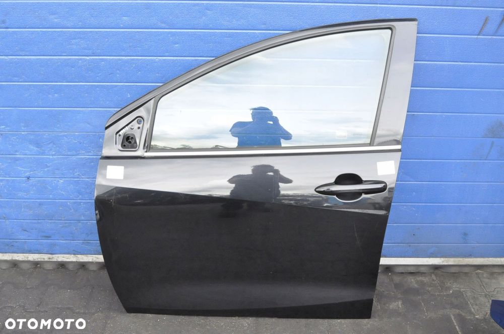 TOYOTA YARIS IV DRZWI LEWY PRZÓD LEWE PRZEDNIE 1G3 - 1