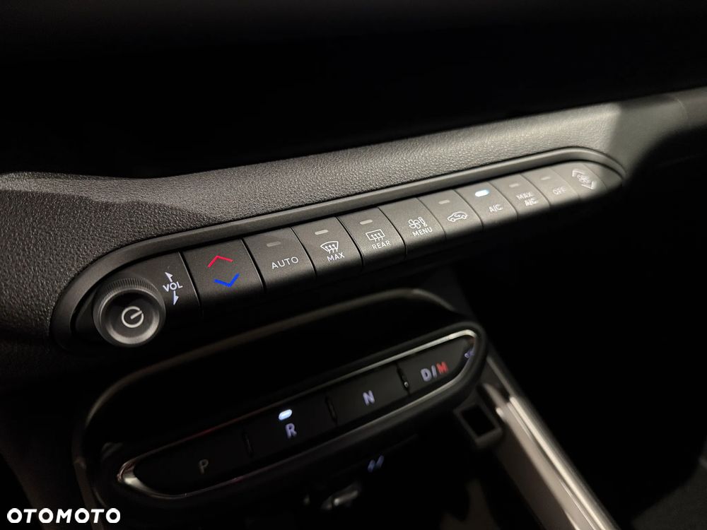 Jeep Avenger ver-1-2-t3-mhev-summit-fwd-edct6 - 13