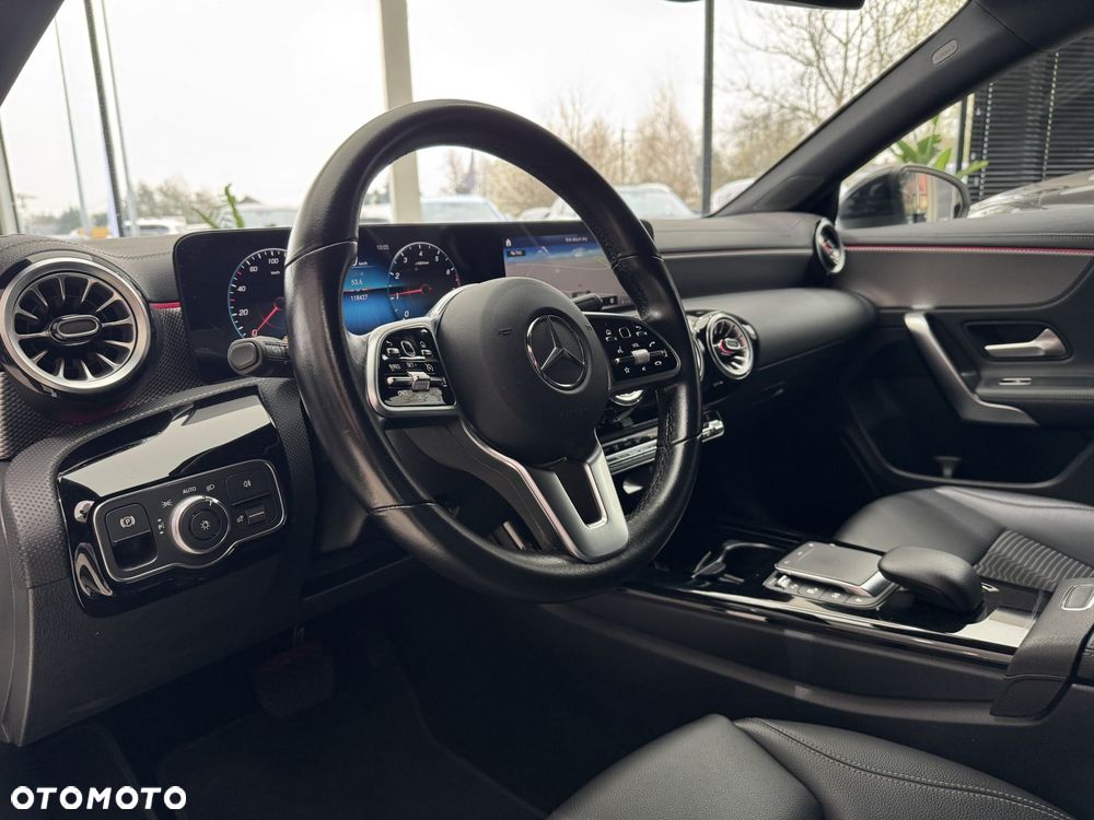 Mercedes-Benz CLA - 8