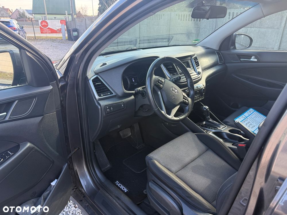Hyundai Tucson 2.0 CRDi 4WD Automatik Style - 12