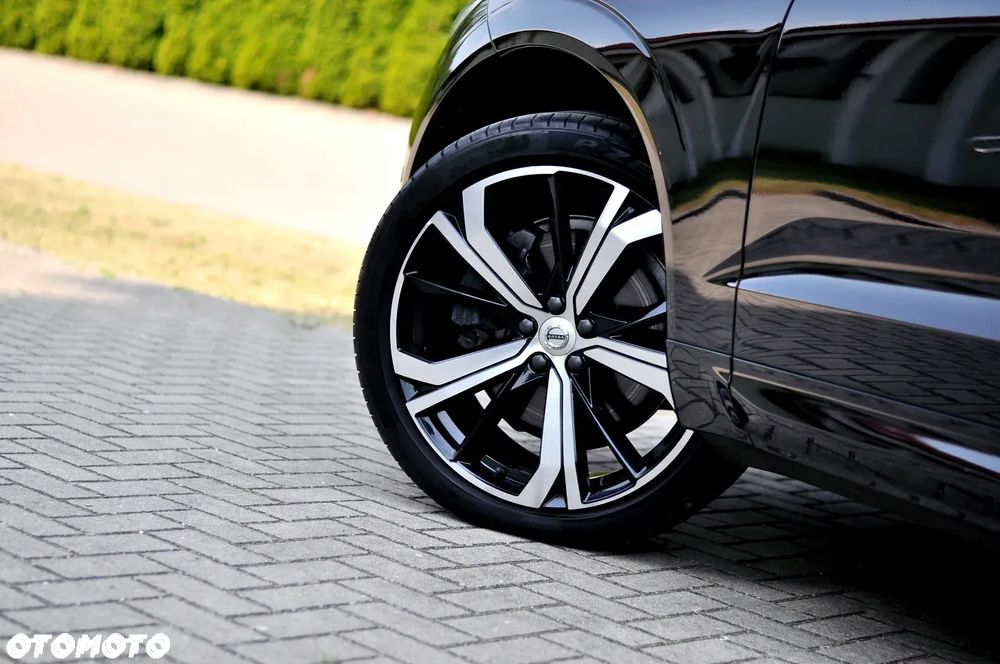 Volvo XC 60 B5 D AWD Ultimate Dark - 14