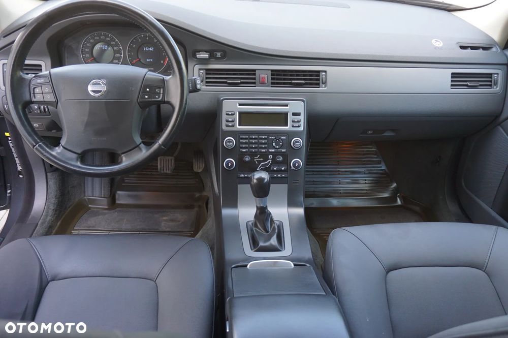 Volvo V70 2.0 Kinetic - 12