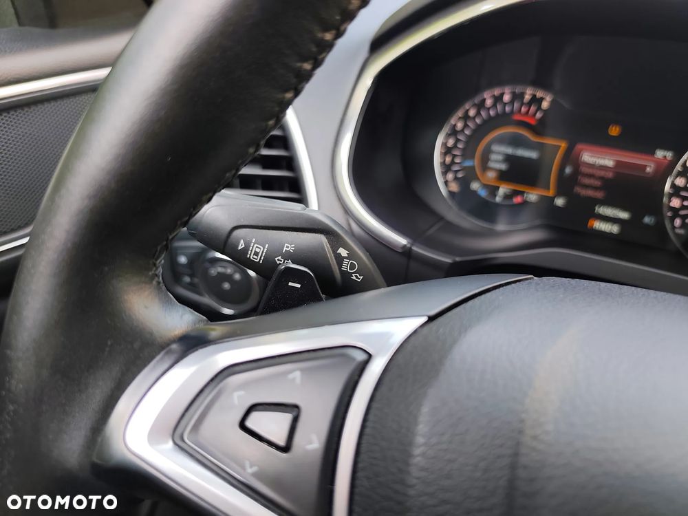 Ford S-Max 2.0 EcoBoost Titanium - 32