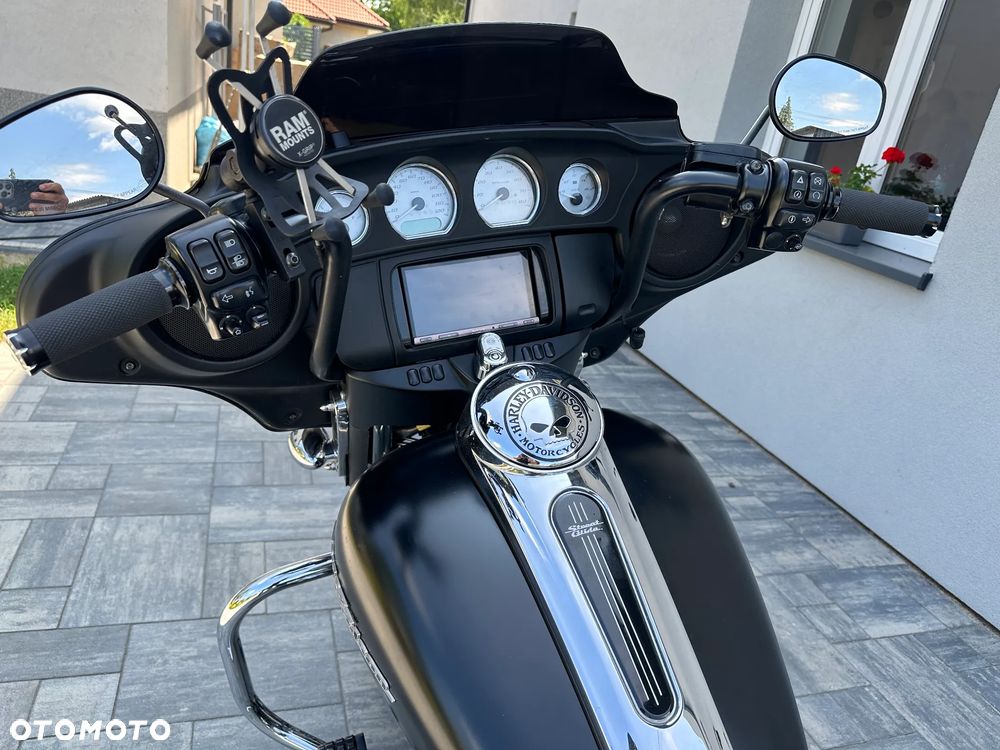 Harley-Davidson Touring Street Glide - 9