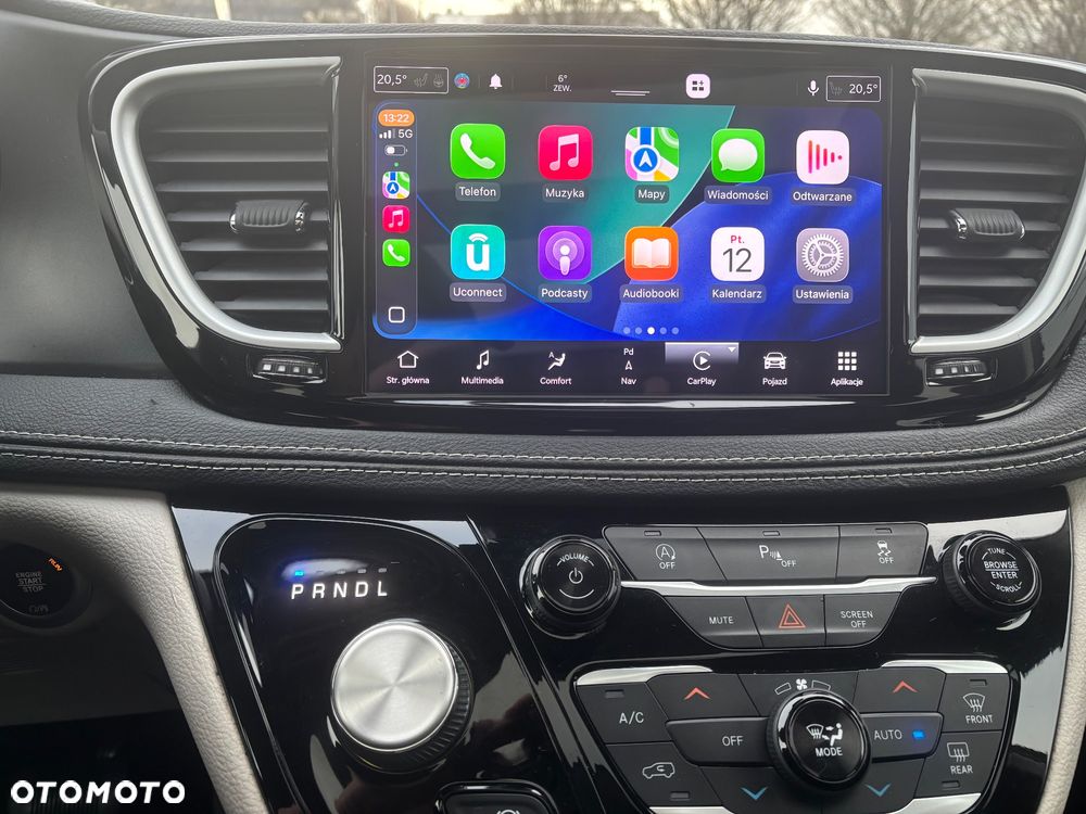 Chrysler Pacifica - 9