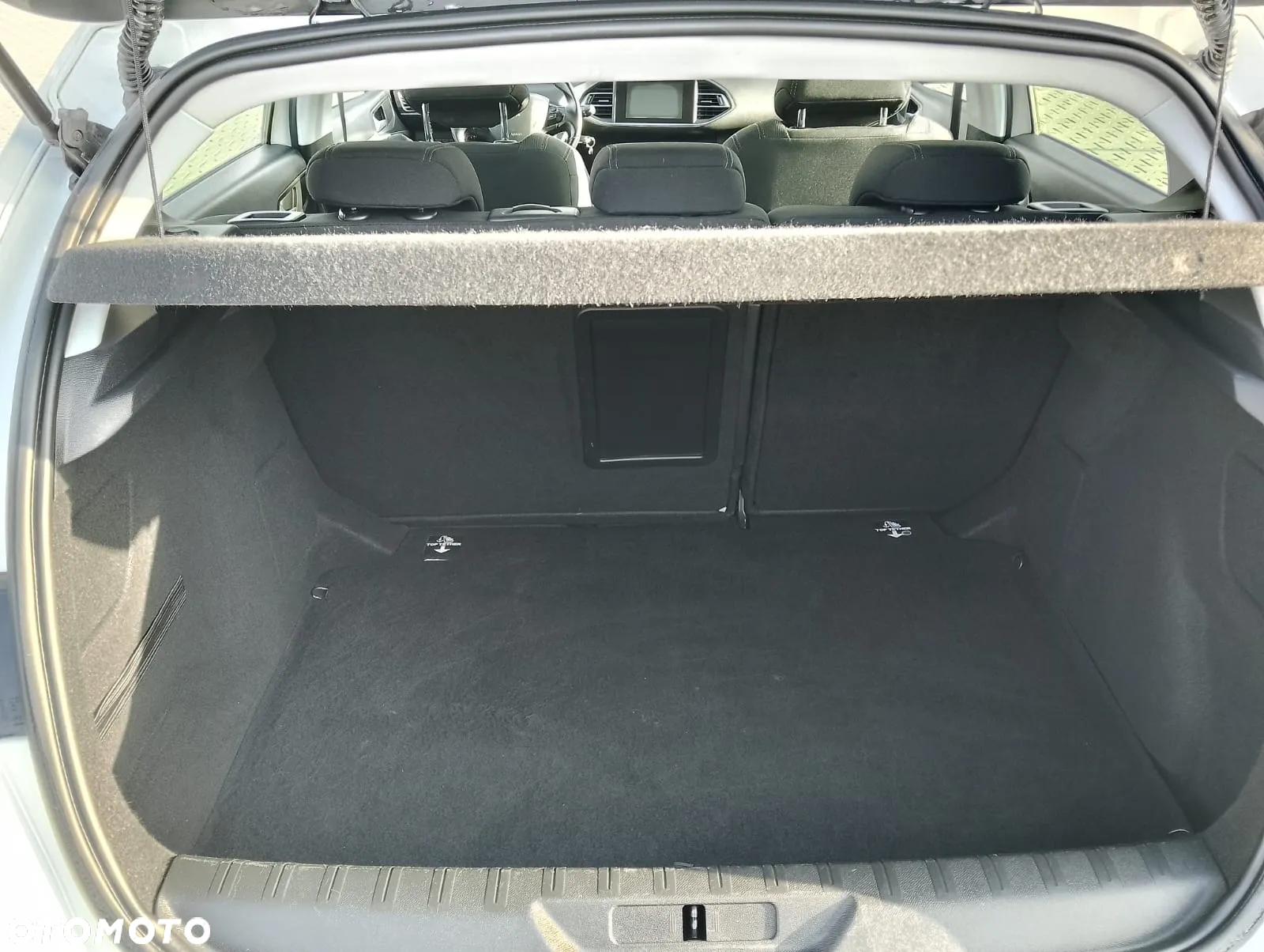 Peugeot 308 1.2 PureTech Active S&S EAT6 - 13