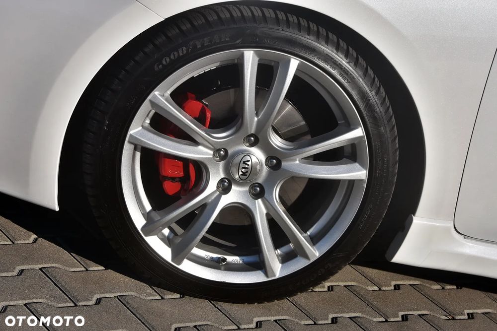 Kia Ceed 1.6 T-GDI GT XL - 30