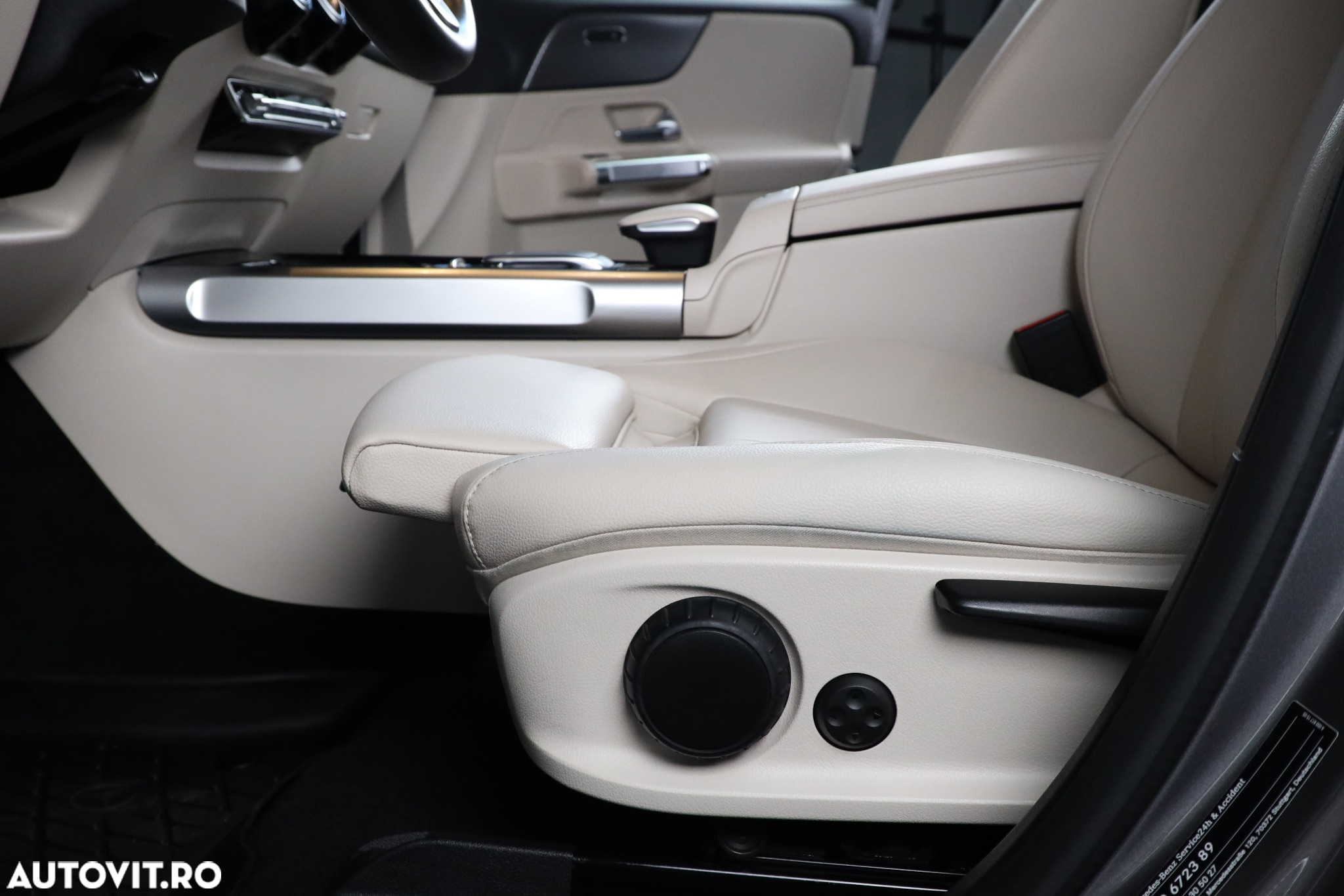 Mercedes-Benz EQB 300 4MATIC - 22