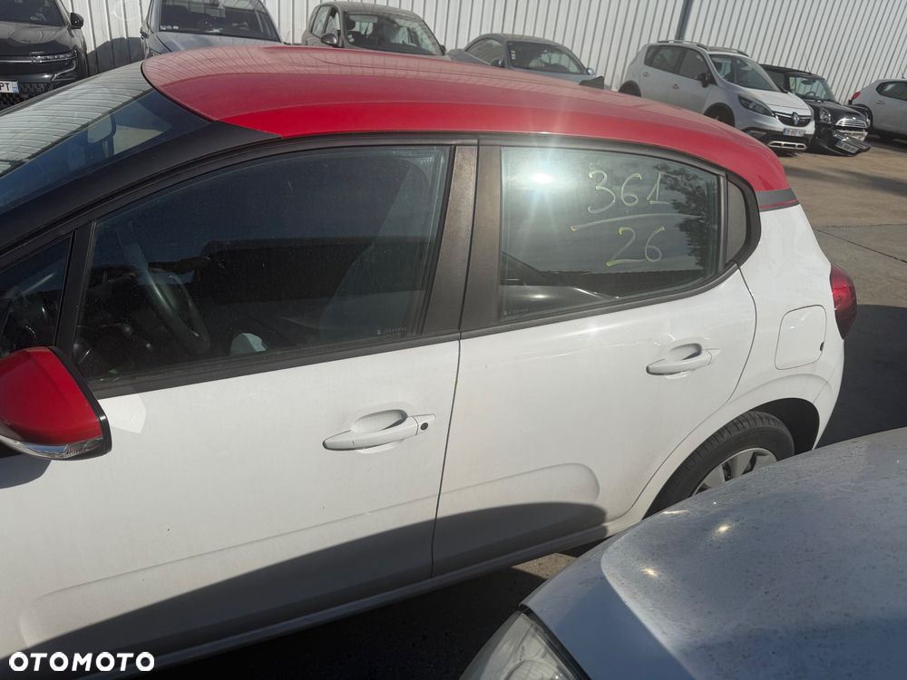 Citroën C3 Pure Tech 82 ELLE - 8