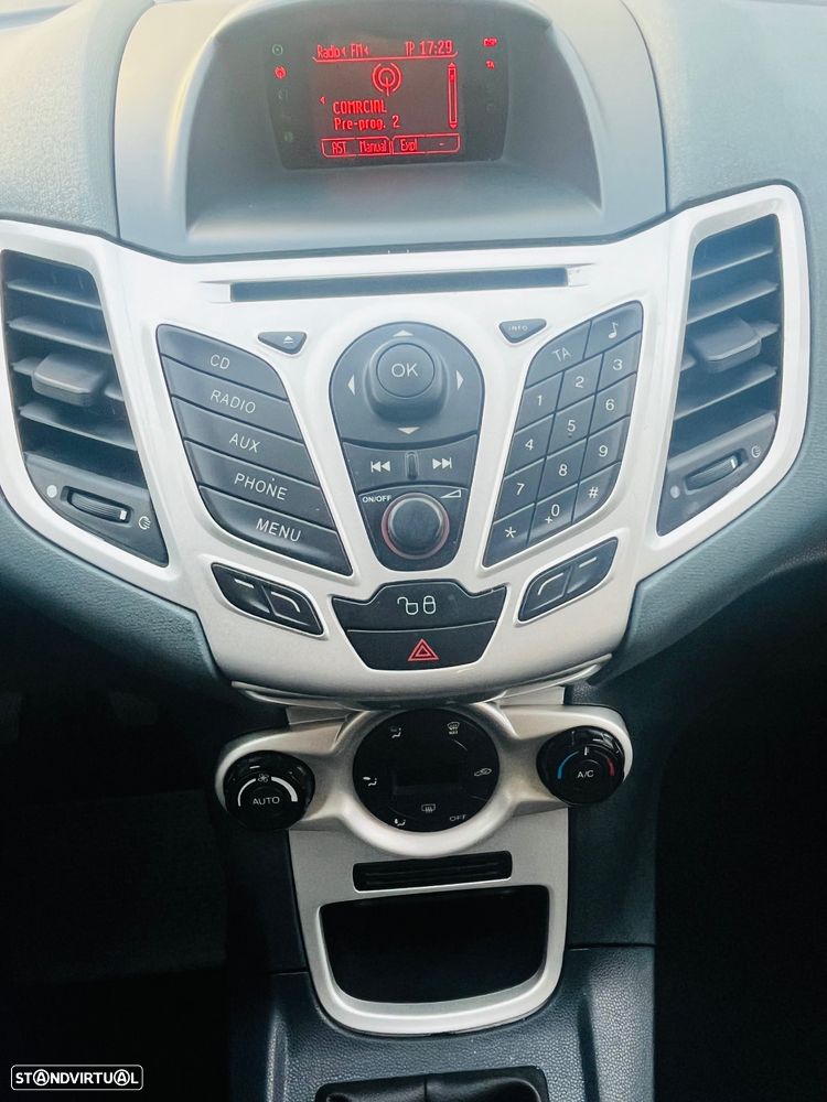 Ford Fiesta 1.4 TDCi Titanium - 46