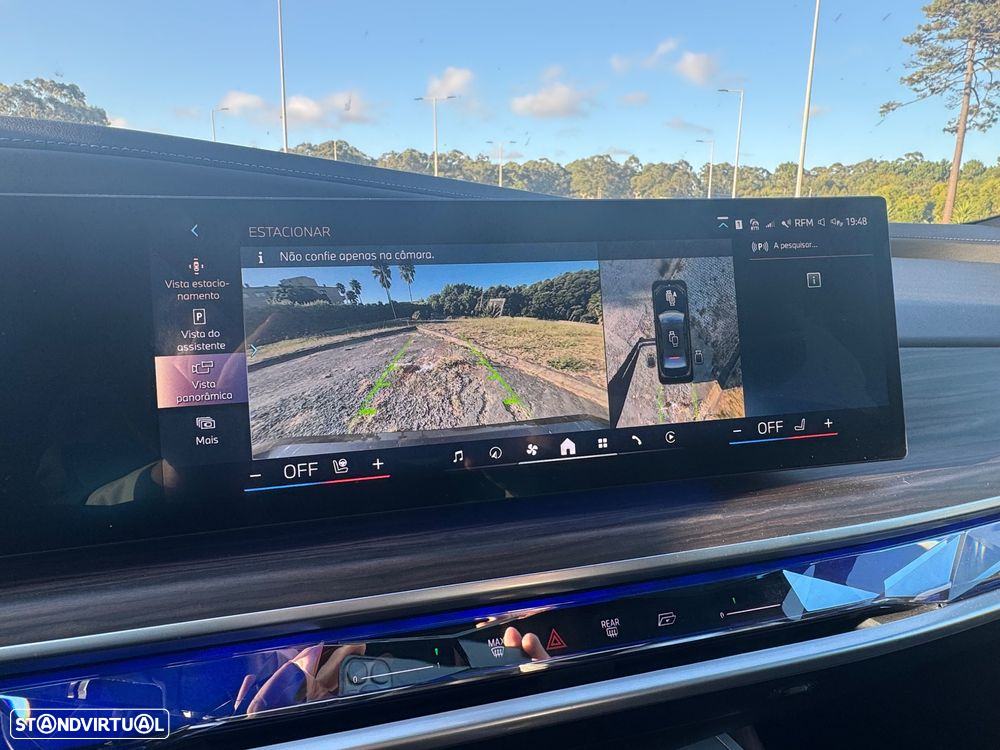 BMW i7 xDrive60 Pack Desportivo M - 17