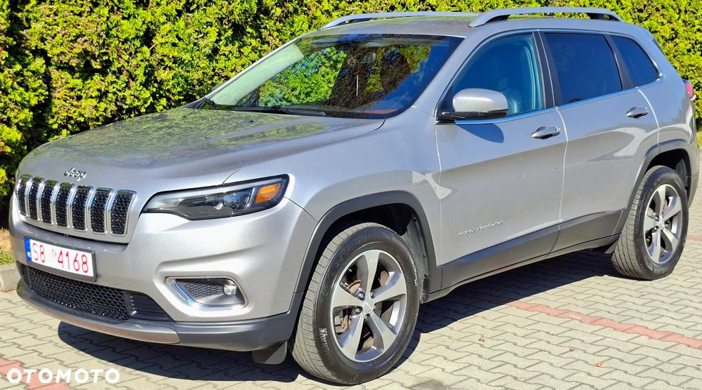 Jeep Cherokee - 16