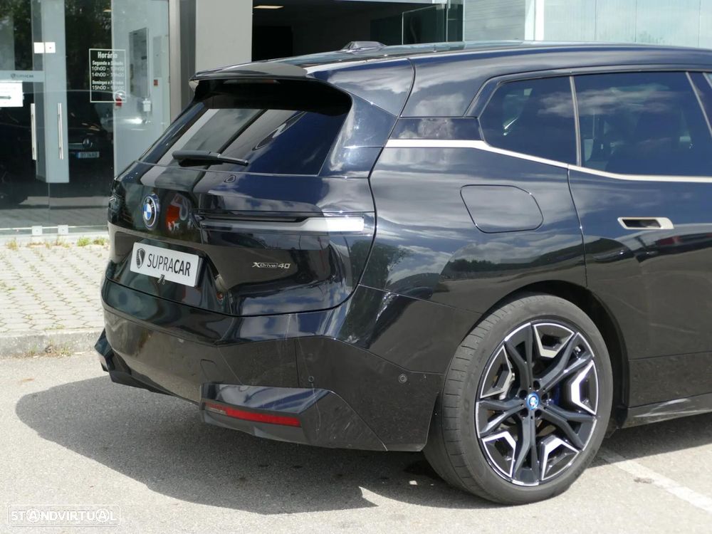 BMW iX xDrive 40 Pack Desportivo - 7
