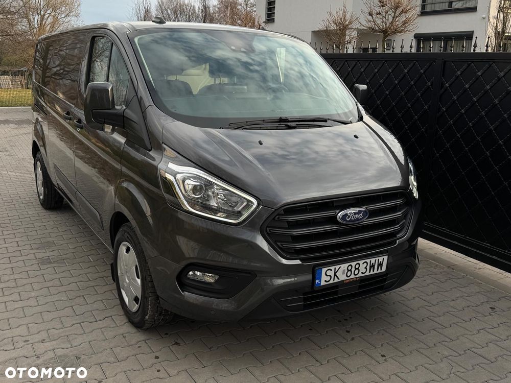 Ford TRANSIT CUSTOM - 1
