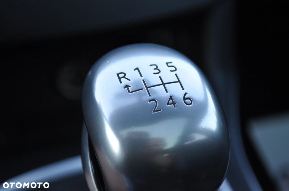 Peugeot 308 BlueHDi 150 EAT6 Stop & Start GT-Line Edition - 25