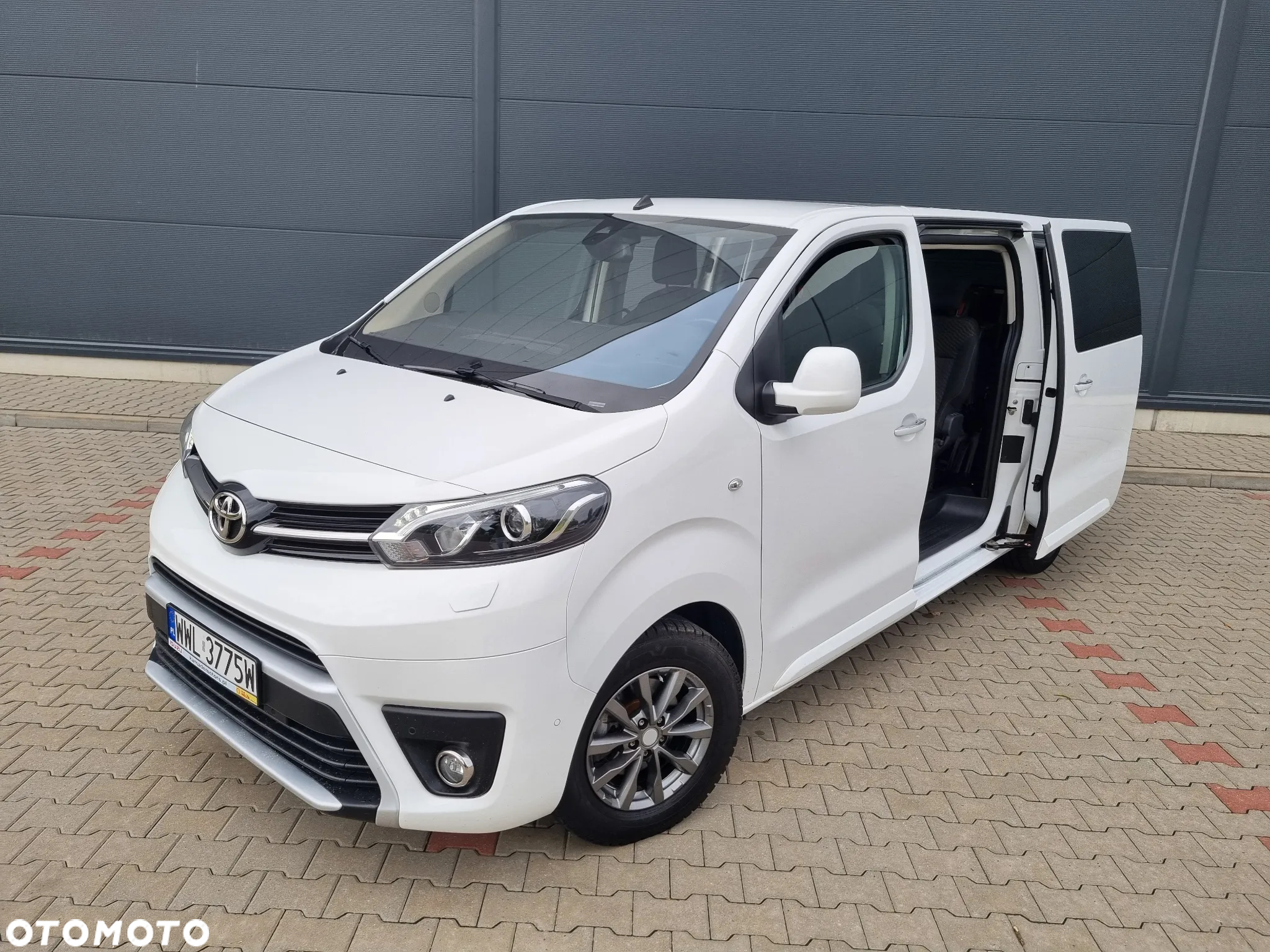 Toyota ProAce 2,0-l-D-4D L2 (7-Si.) Autm Verso Executive - 3