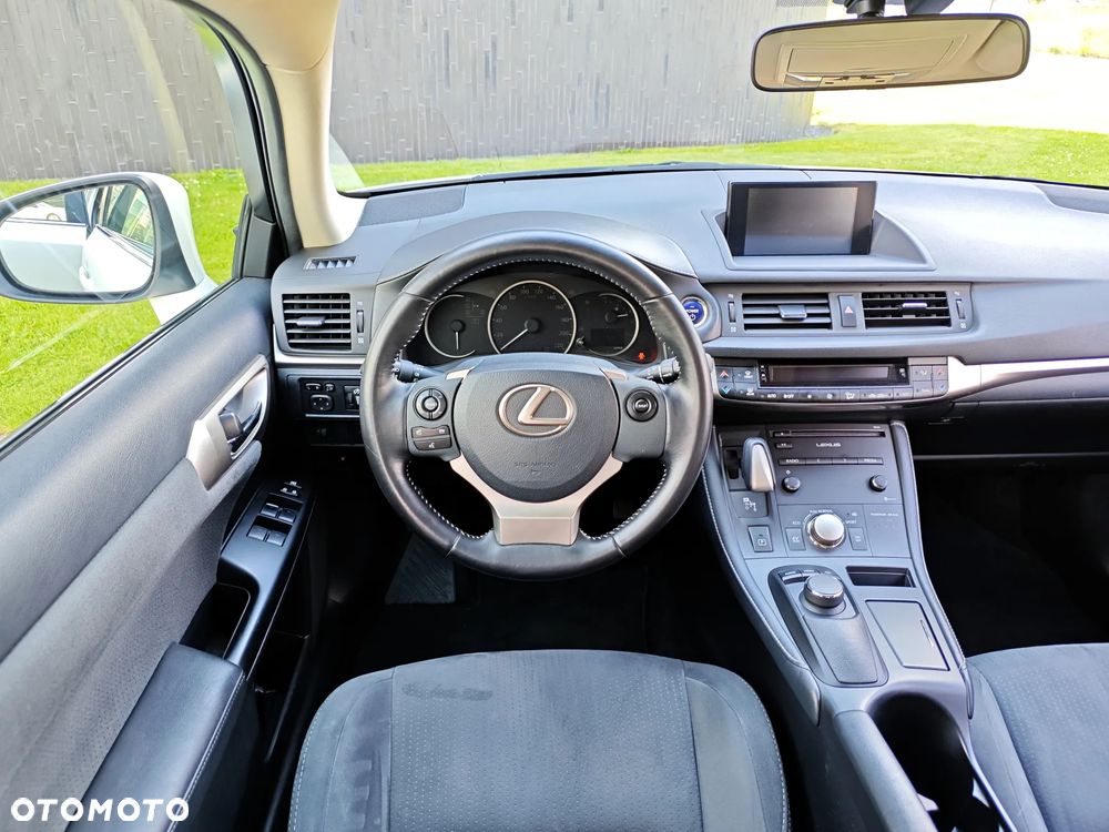 Lexus CT 200h Elegance EU6 - 15