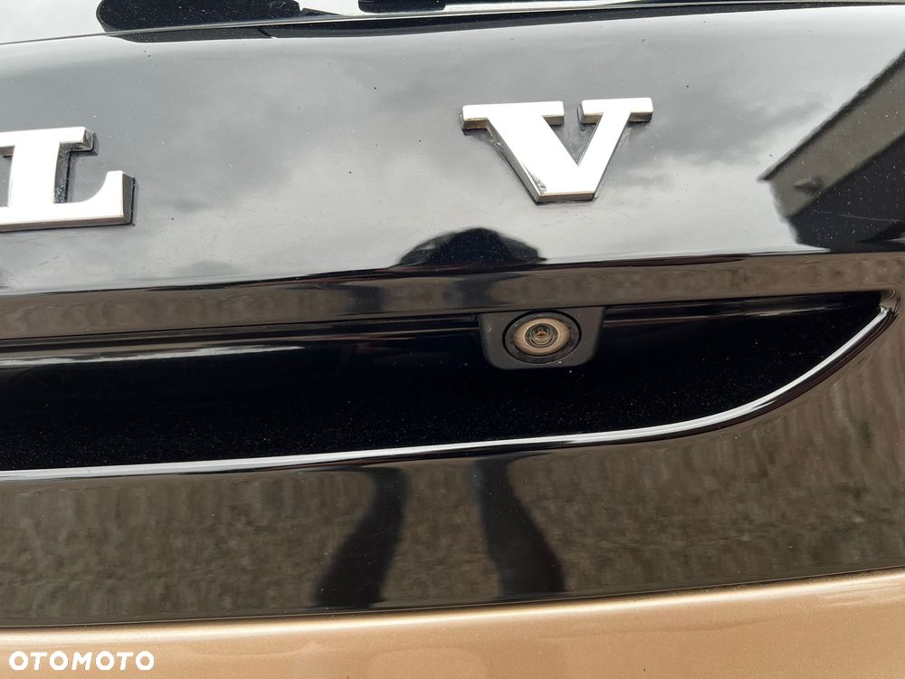 Volvo V40 D2 Summum - 28