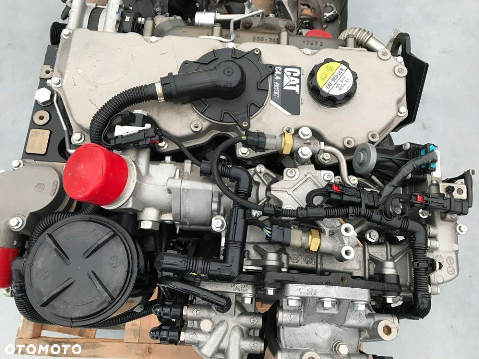 Silnik Caterpillar Cat C4.4 Acert Perkins 106 kW - 10