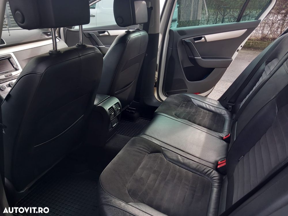 Volkswagen Passat - 13
