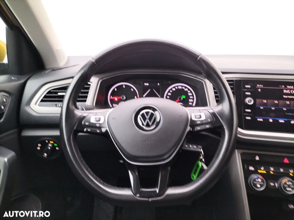 Volkswagen T-Roc - 14