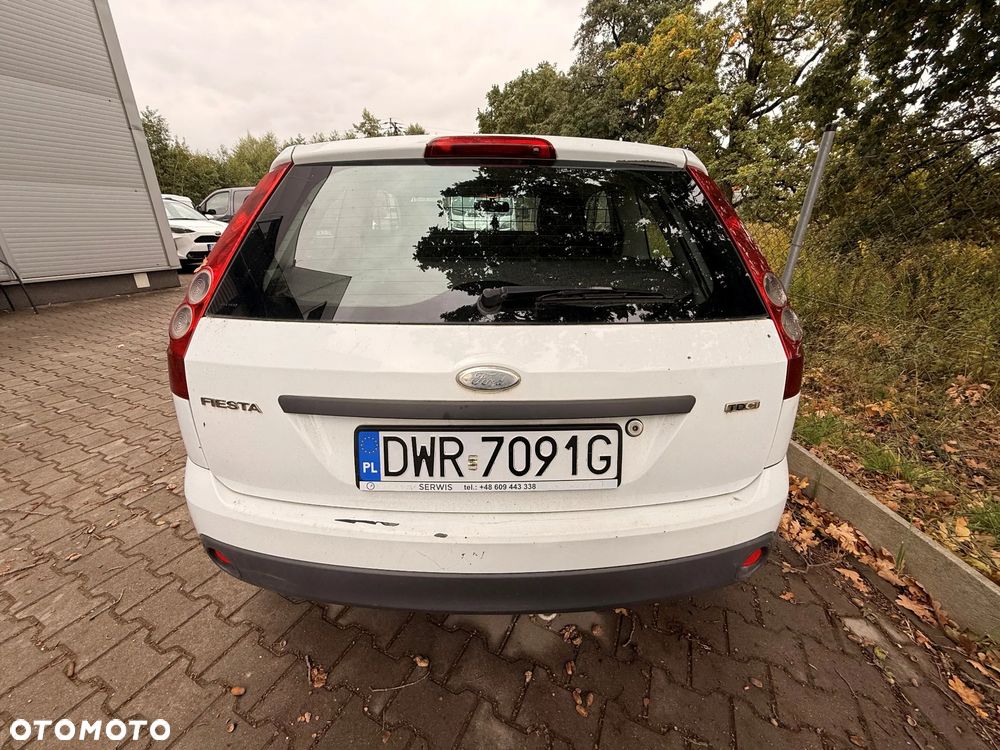 Ford Fiesta 1.4 TDCI - 9