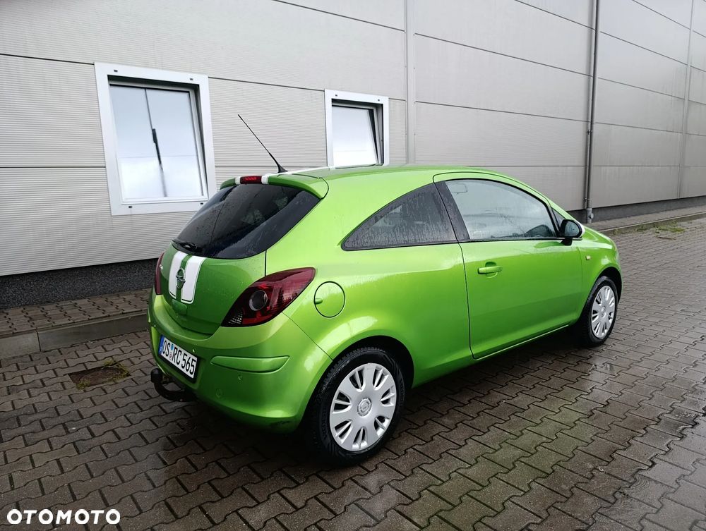 Opel Corsa 1.4 16V Sport - 13
