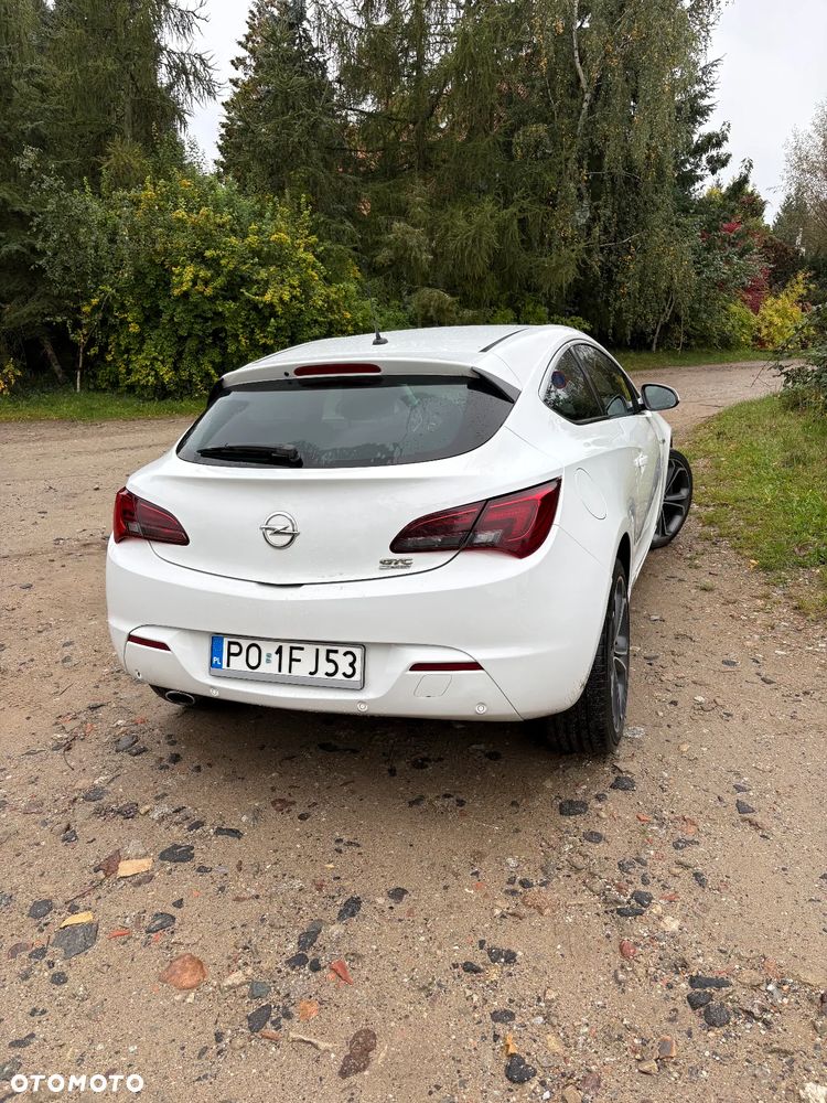 Opel Astra IV GTC 2.0 CDTI Sport S&S - 5