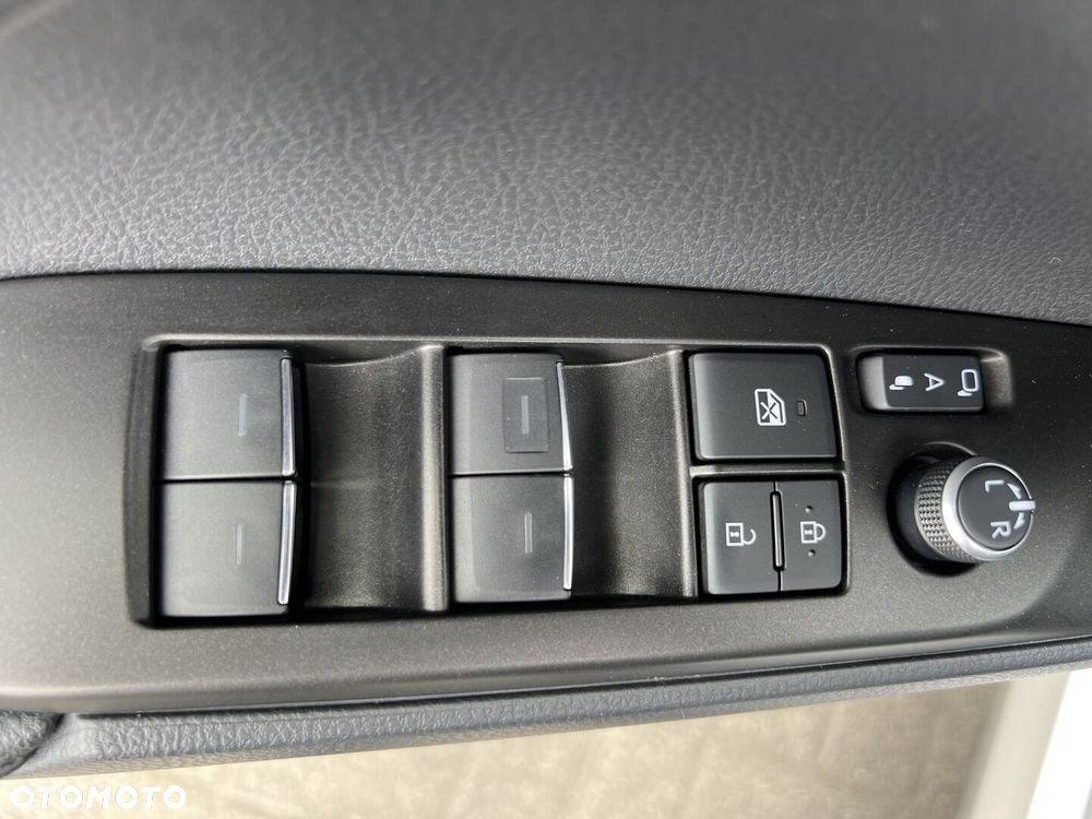 Toyota Camry 2.5 Hybrid Prestige CVT - 24