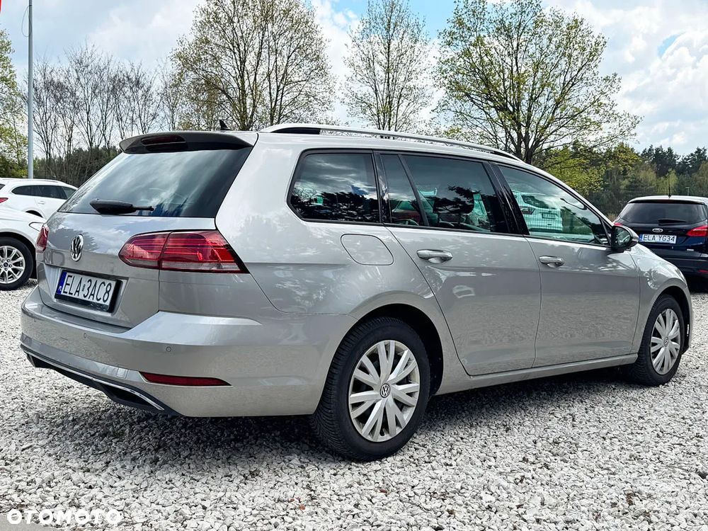 Volkswagen Golf 1.6 TDI SCR Trendline - 11