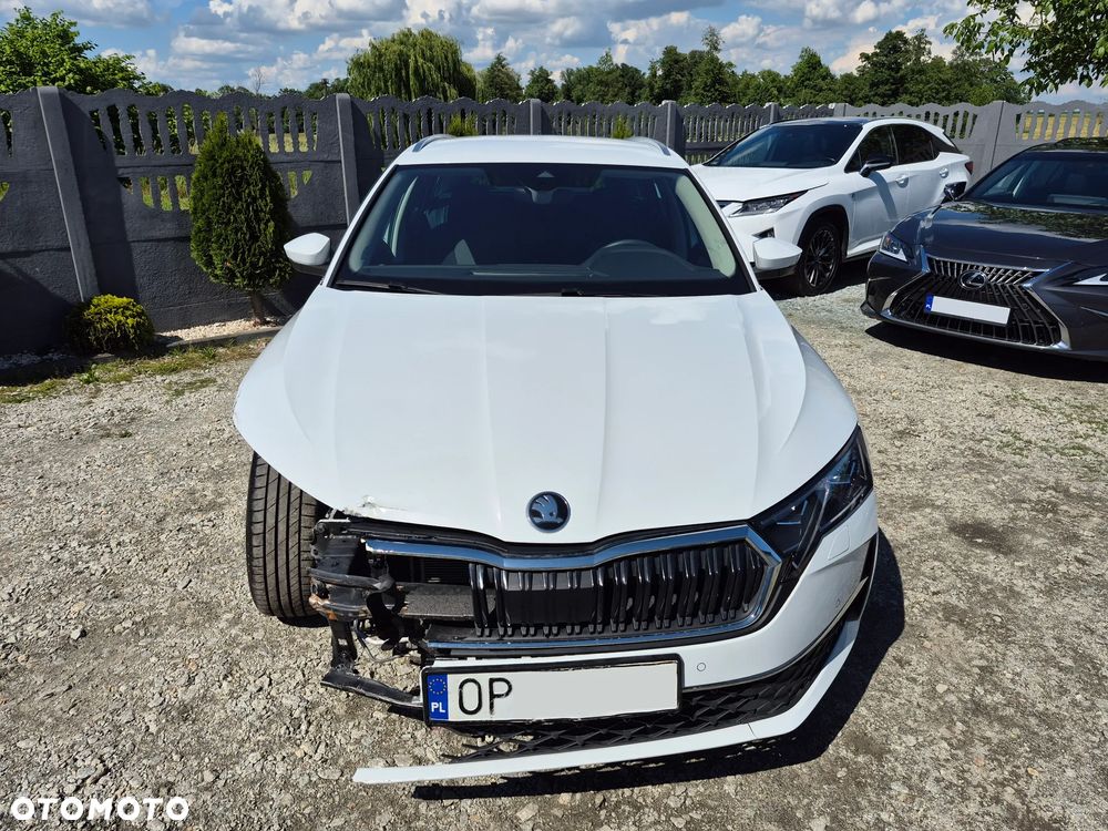 Skoda Octavia 2.0 TDI Edition 130 Selection DSG - 2
