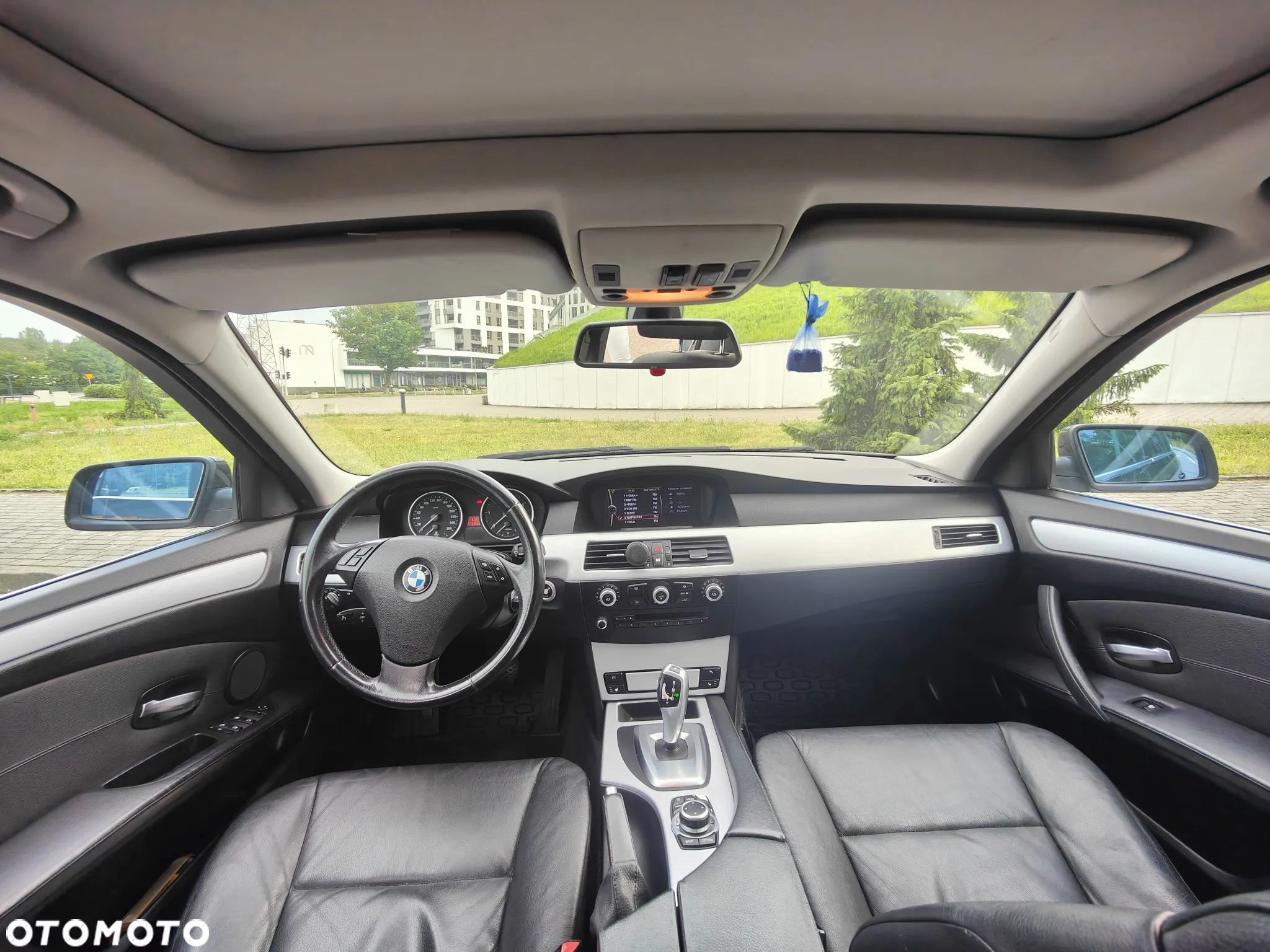 BMW Seria 5 520d Touring - 8