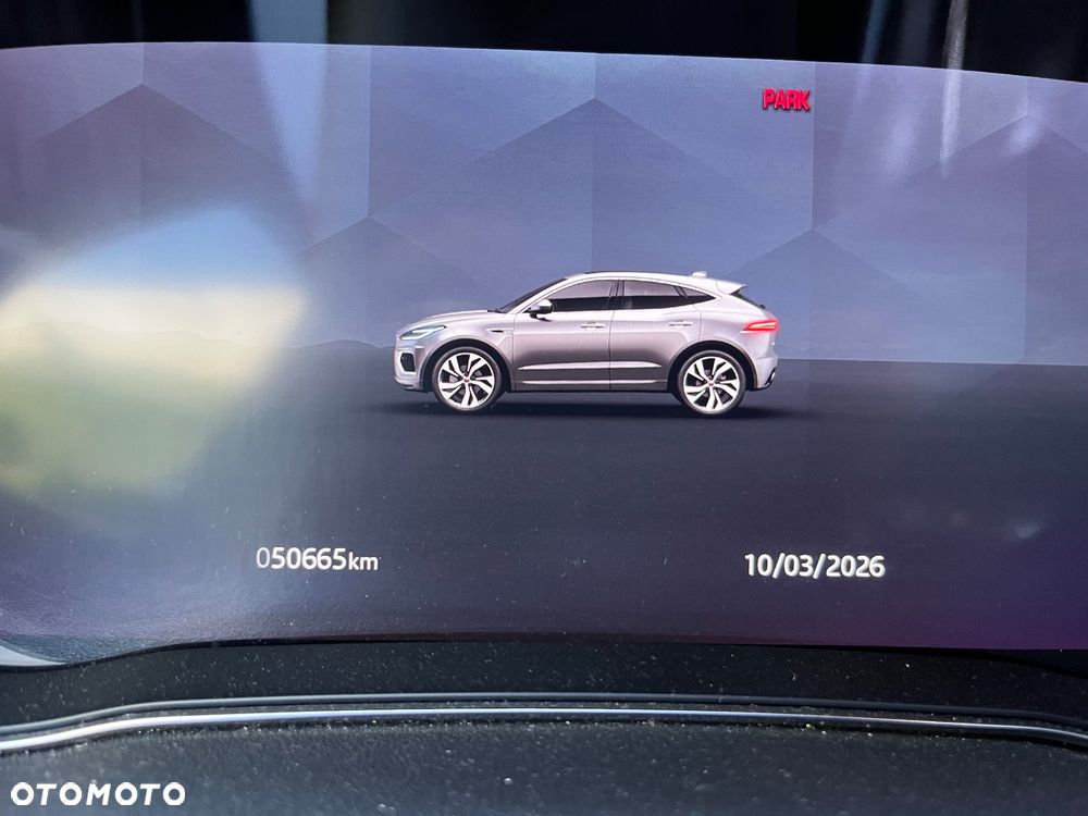 Jaguar E-Pace P300 AWD Sport - 11