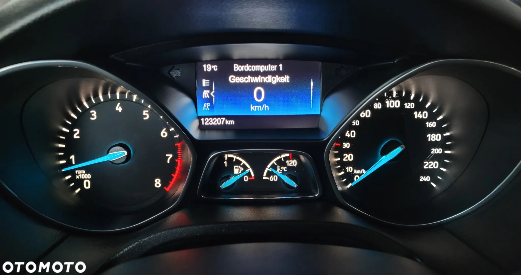Ford Focus - 28