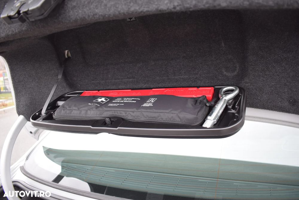 BMW Seria 5 525d Sport-Aut. - 27