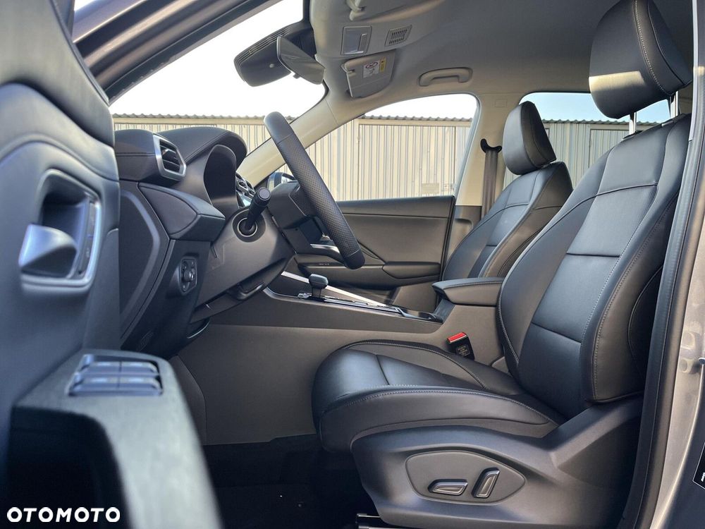 MG ZS Hybrid+ - 15