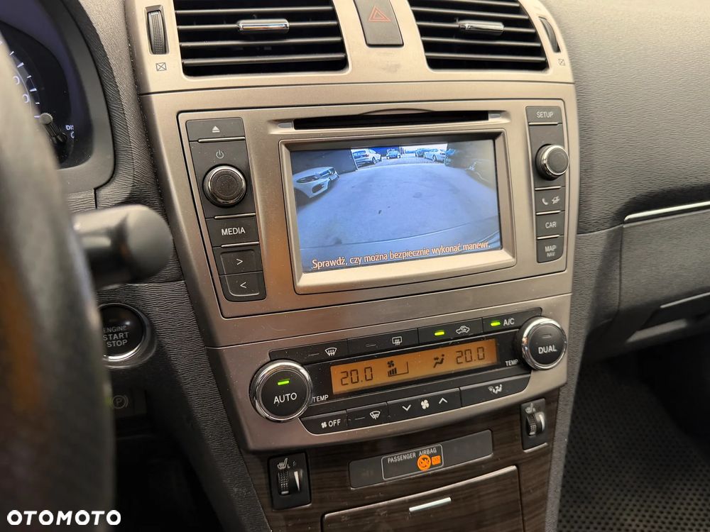 Toyota Avensis - 9