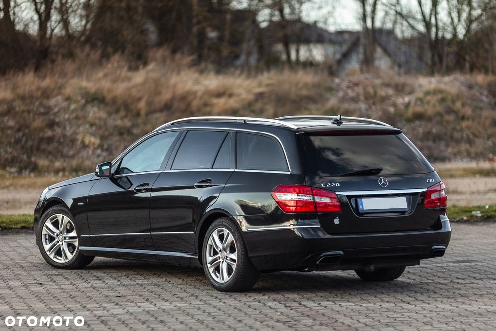 Mercedes-Benz Klasa E 220 CDI DPF BlueEFFICIENCY 7G-TRONIC Avantgarde - 14